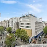 Luxury Two Bedroom Apartment In Oxford Street 10Gs